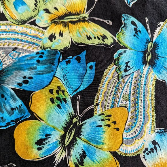 Vintage Vittorio 100% Italian made Silk Butterfly Scarf - Picture 4 of 10